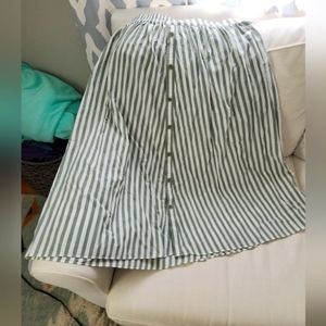 Madewell Signature Poplin Side-Button Midi Skirt - size L